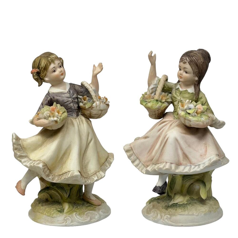 Vintage LEFTON Figurines 2 Girls Sitting on Tree Stumps Holding Flower Baskets